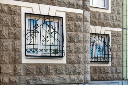 Grilles de d&eacute;fense sur mesure, allier s&eacute;curit&eacute; et esth&eacute;tique
